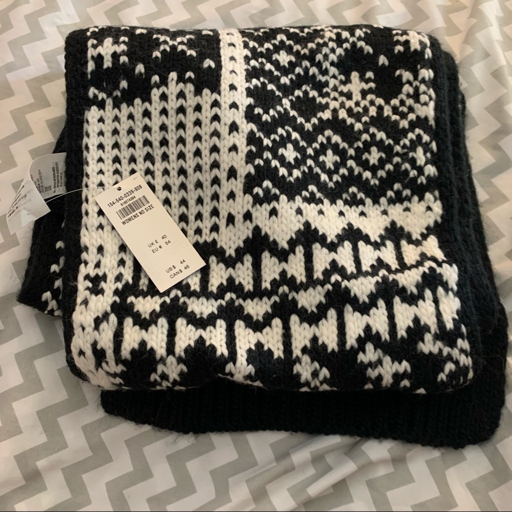 Abercrombie scarf